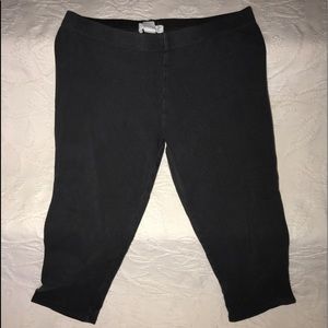 Forever 21 Grey Copped Leggings